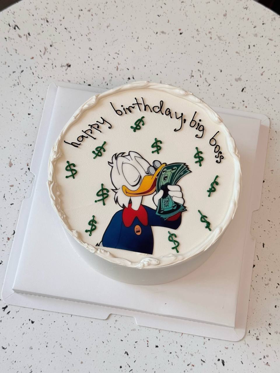 Donald duck print cake